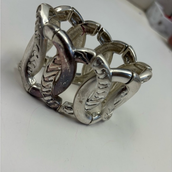 Jewelry - Silver Abstract Bracelet